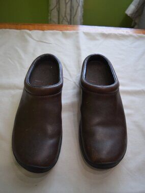 Merrell Encore Nova Smooth Brown Slip-On Shoes Women's Size 8 EUC